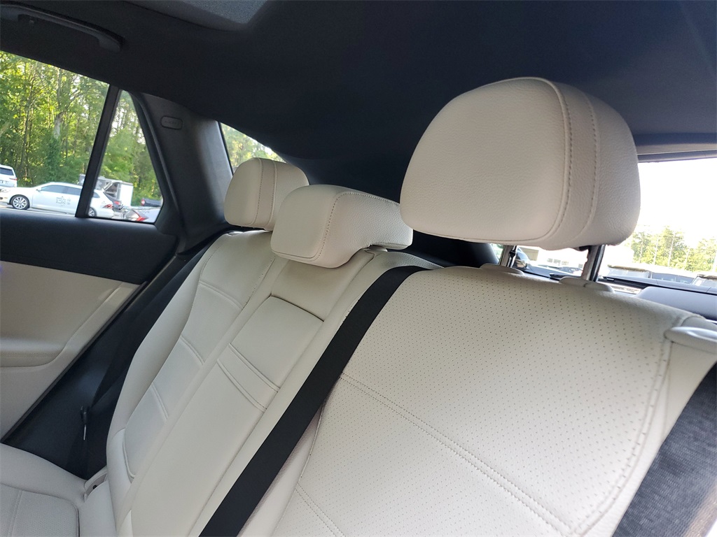 used 2023 Mercedes-Benz GLC car, priced at $38,998