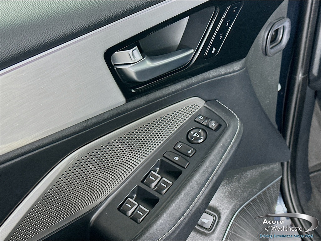 used 2023 Acura MDX car, priced at $42,299