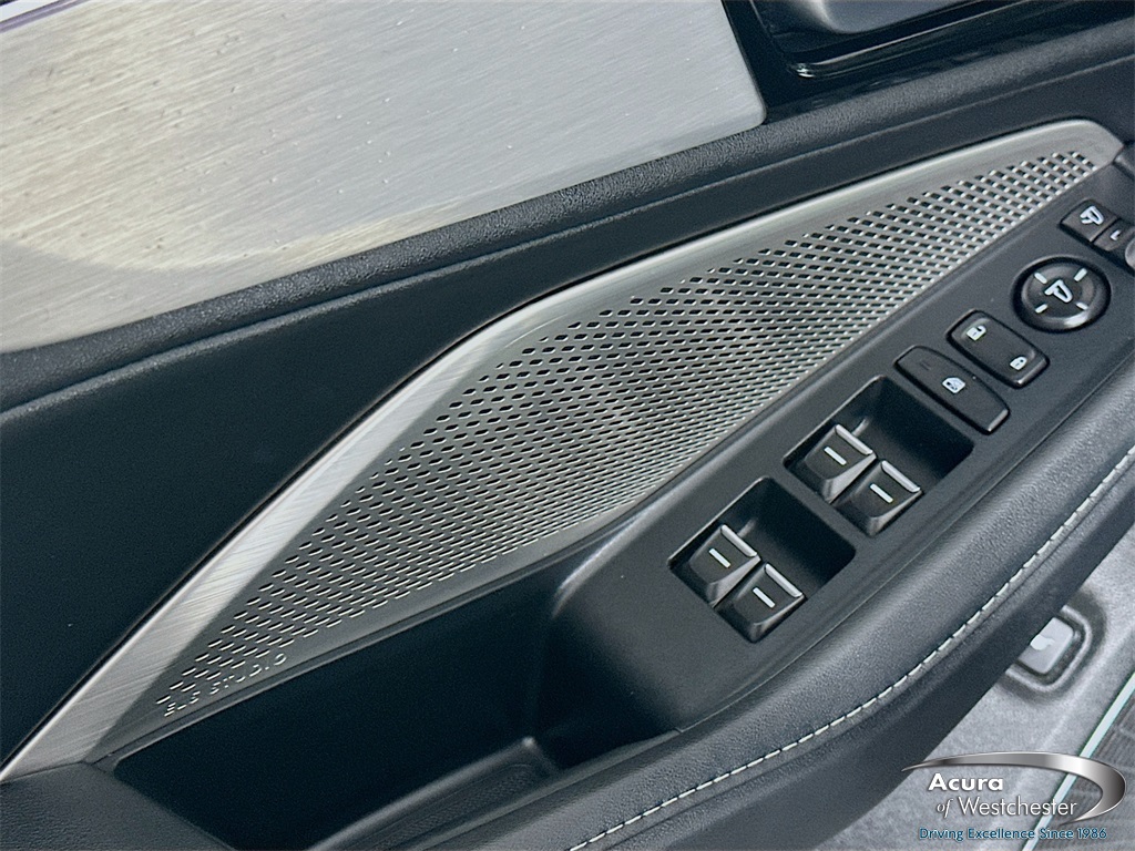 used 2023 Acura MDX car, priced at $42,299