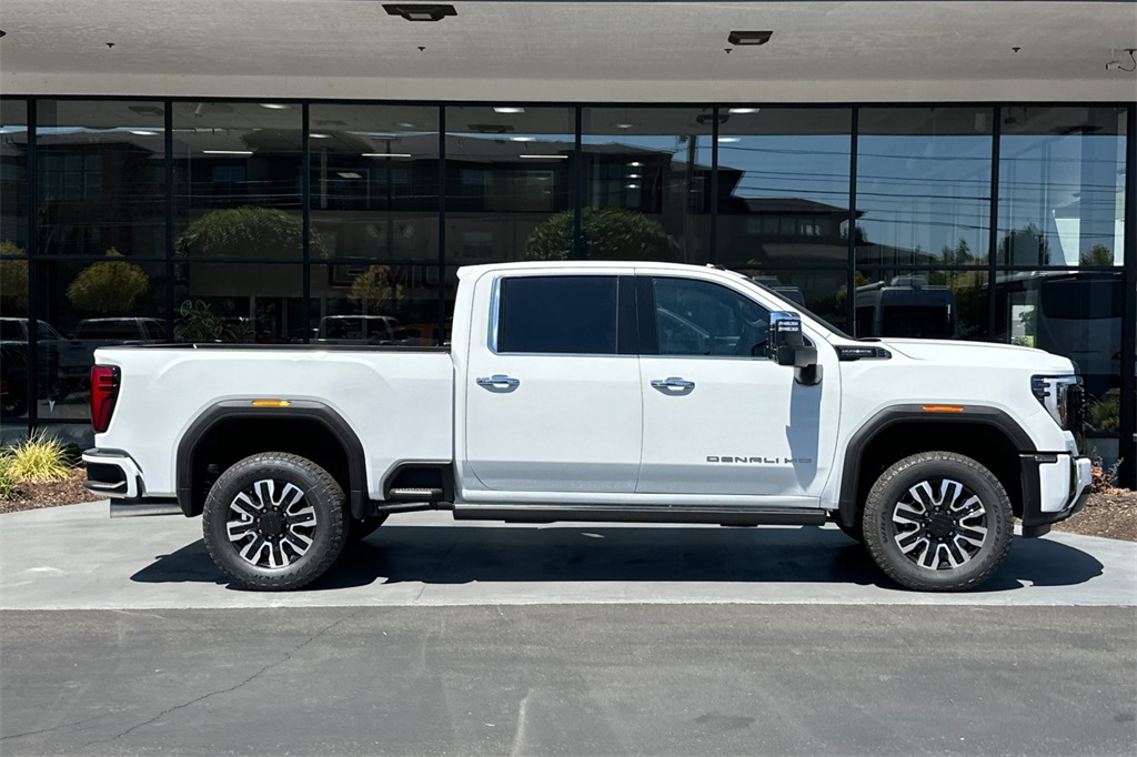new 2025 GMC Sierra 2500HD car, priced at $91,040