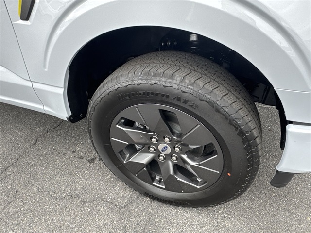 new 2025 Ford F-150 car, priced at $50,523