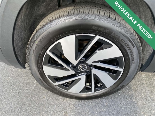 used 2024 Volkswagen Atlas car, priced at $37,396