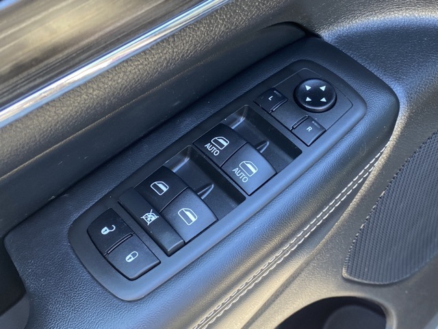 used 2021 Jeep Grand Cherokee car, priced at $24,238