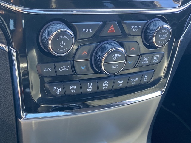 used 2021 Jeep Grand Cherokee car, priced at $24,238