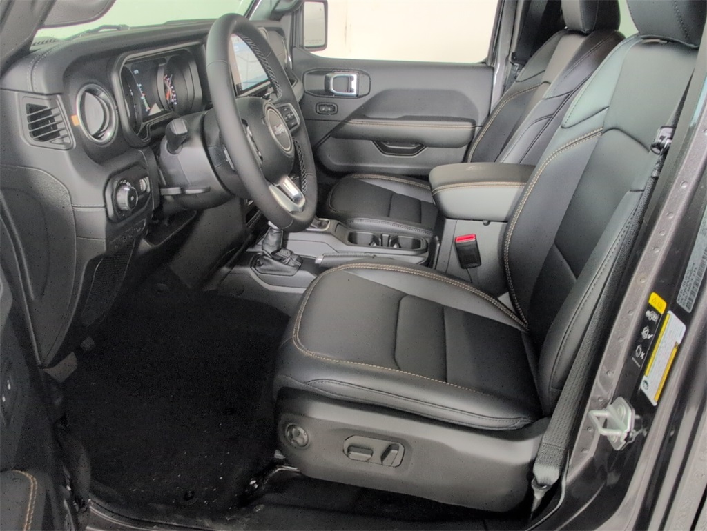 new 2025 Jeep Wrangler car, priced at $51,215