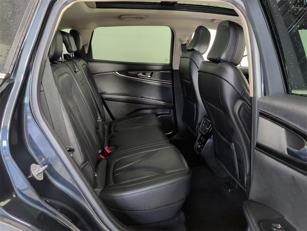 used 2023 Lincoln Nautilus car, priced at $32,998