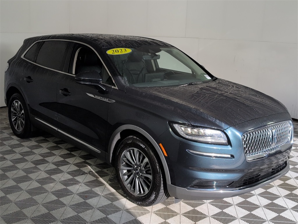 used 2023 Lincoln Nautilus car, priced at $32,998