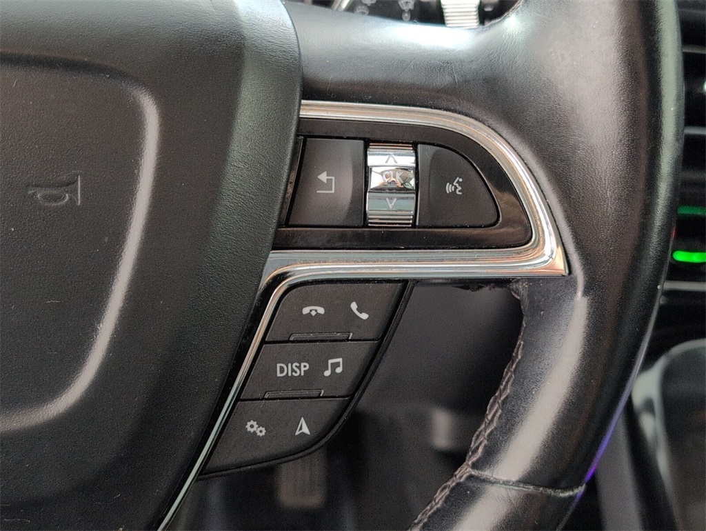 used 2023 Lincoln Nautilus car, priced at $32,998