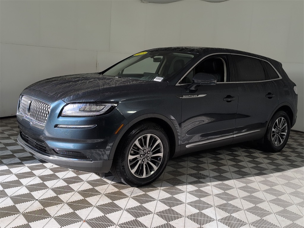 used 2023 Lincoln Nautilus car, priced at $32,998