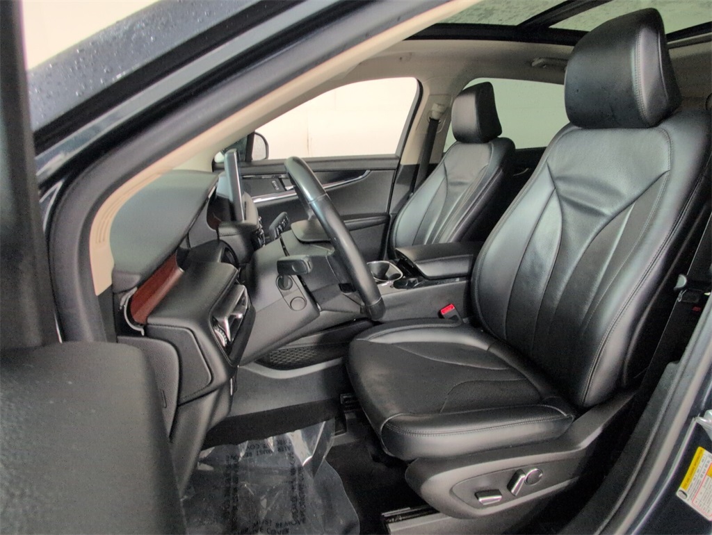 used 2023 Lincoln Nautilus car, priced at $32,998