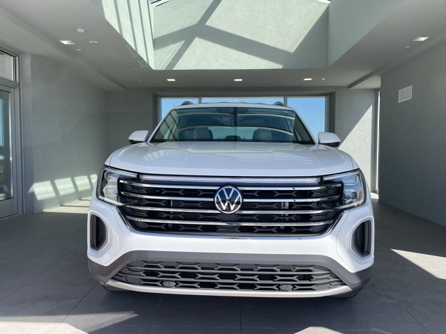 used 2024 Volkswagen Atlas car, priced at $32,900