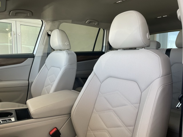 used 2024 Volkswagen Atlas car, priced at $32,900