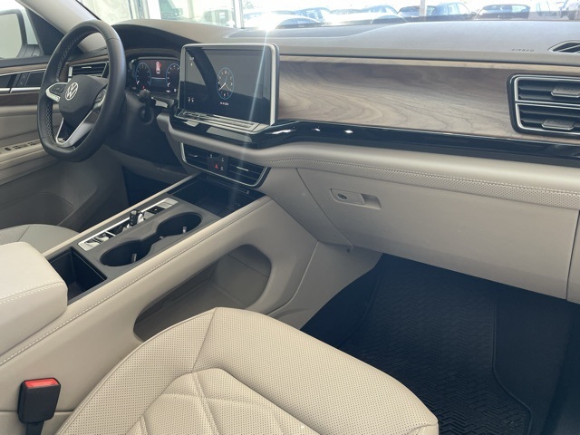used 2024 Volkswagen Atlas car, priced at $32,900