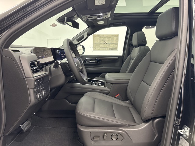 new 2025 Chevrolet Suburban car, priced at $74,350