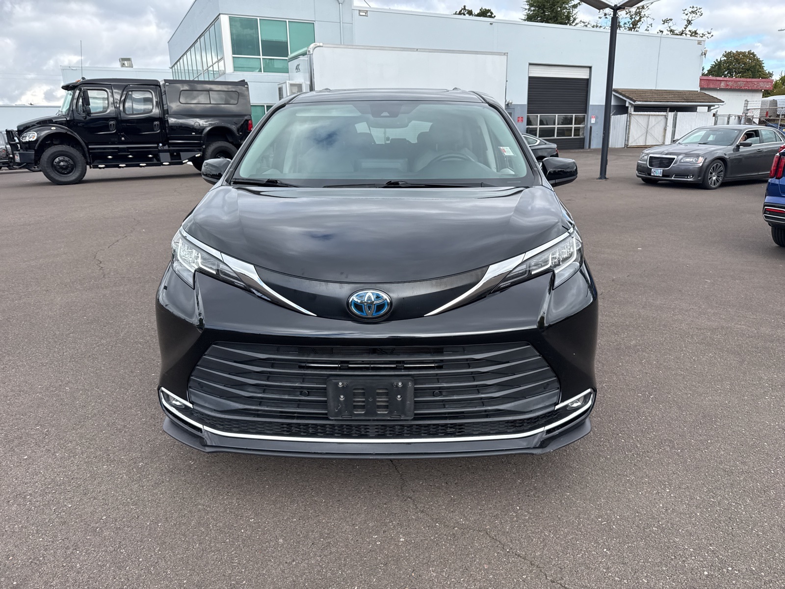 used 2021 Toyota Sienna car, priced at $39,998