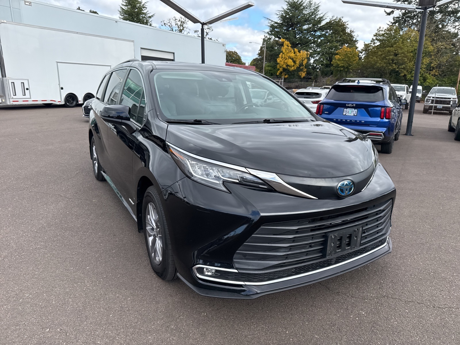 used 2021 Toyota Sienna car, priced at $39,998