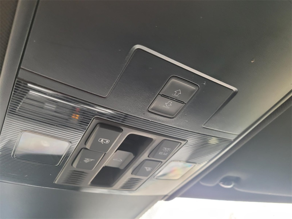 used 2023 Volkswagen Tiguan car, priced at $26,400