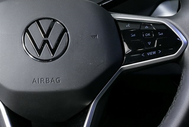 used 2024 Volkswagen ID.4 car, priced at $20,600
