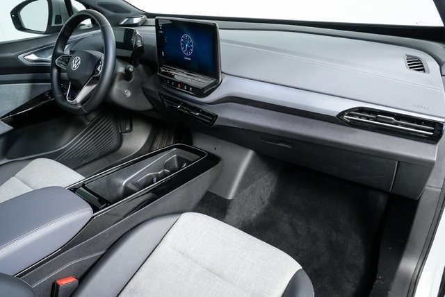 used 2024 Volkswagen ID.4 car, priced at $20,600