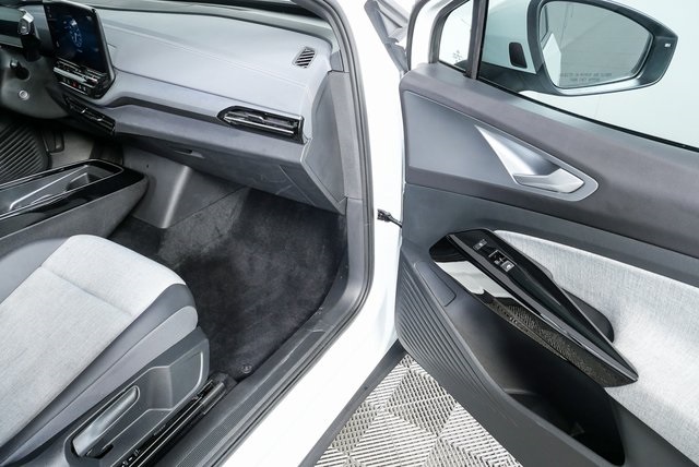 used 2024 Volkswagen ID.4 car, priced at $20,600