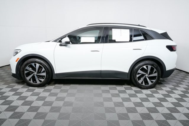 used 2024 Volkswagen ID.4 car, priced at $20,600