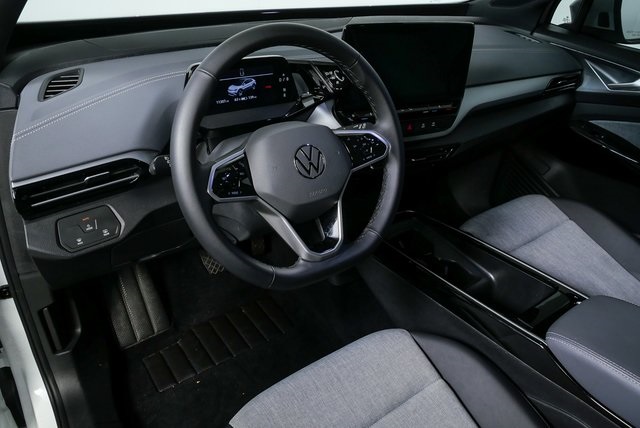 used 2024 Volkswagen ID.4 car, priced at $20,600