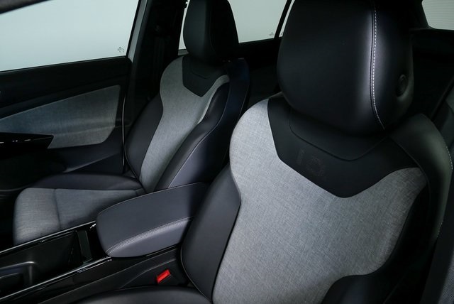 used 2024 Volkswagen ID.4 car, priced at $20,600