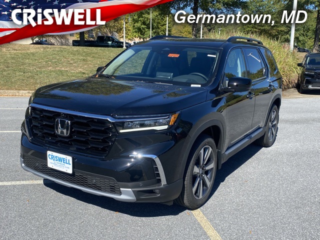 new 2025 Honda Pilot car, priced at $49,643