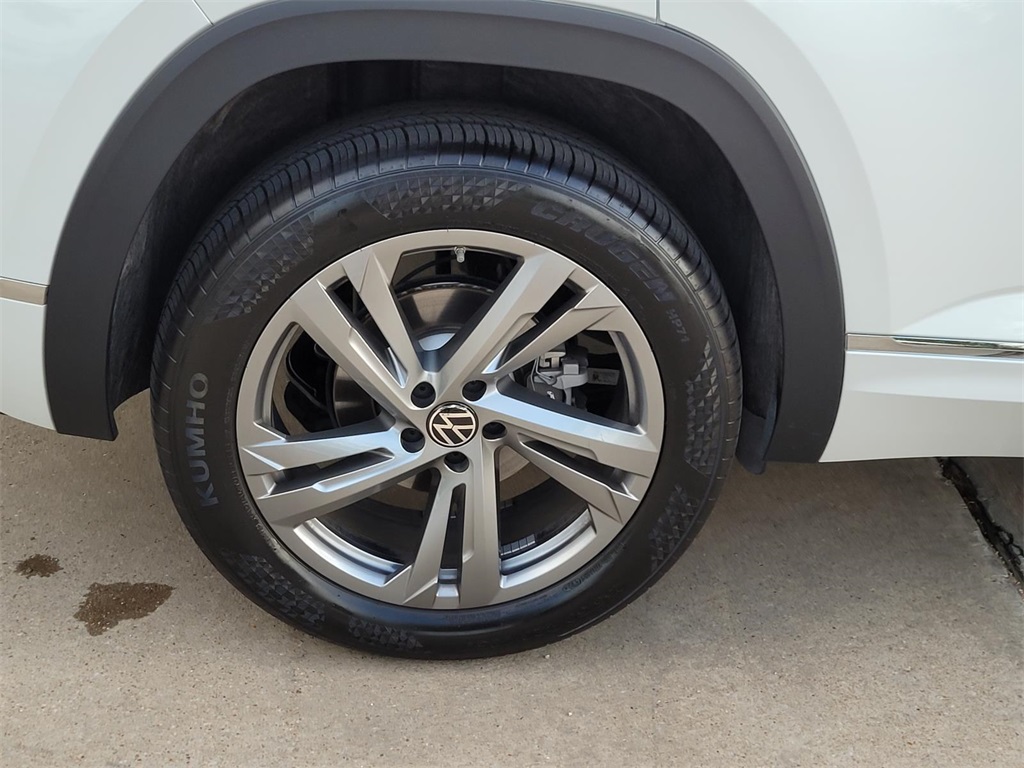 used 2024 Volkswagen Atlas Cross Sport car, priced at $40,666