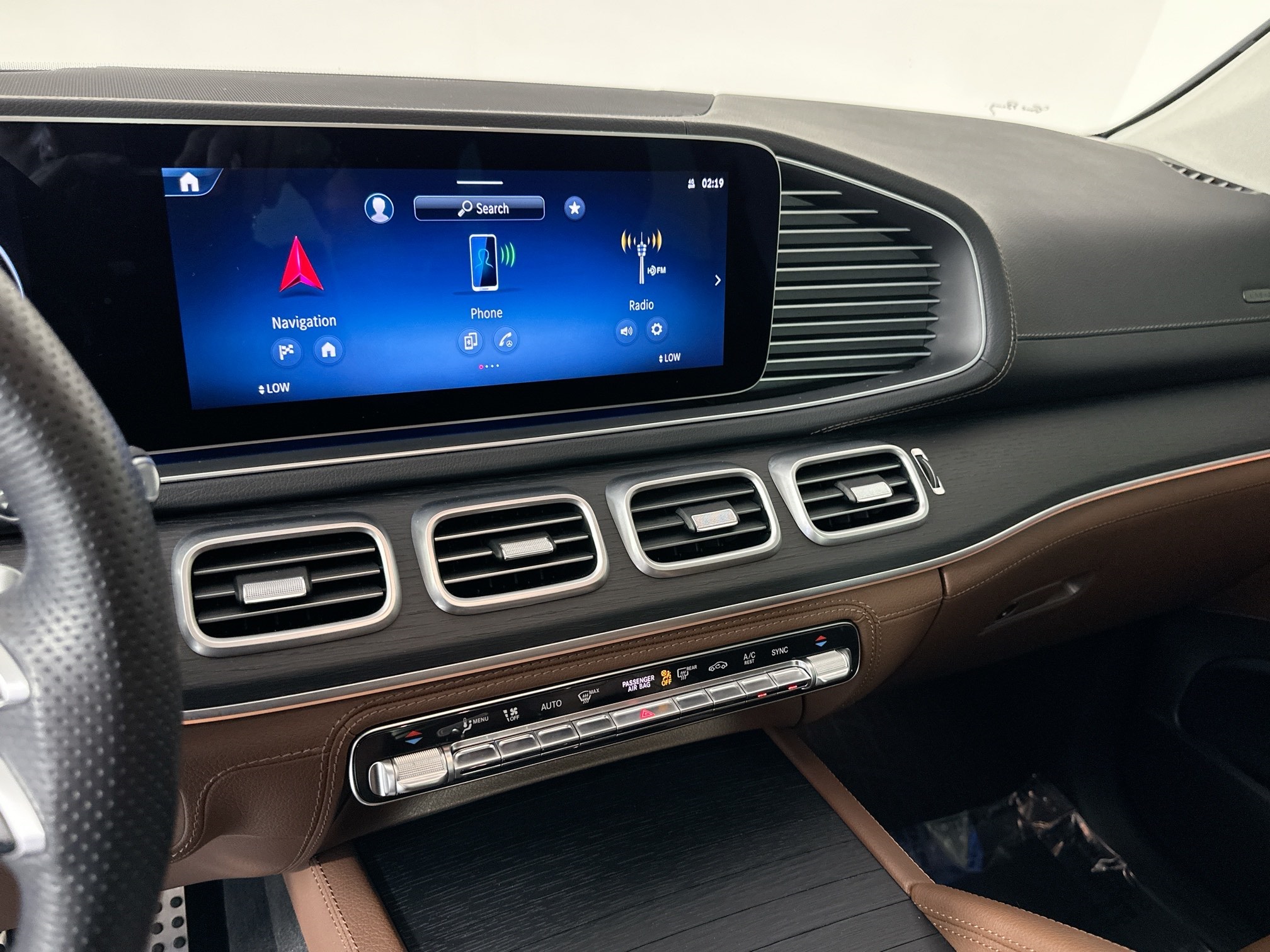 used 2024 Mercedes-Benz GLS car