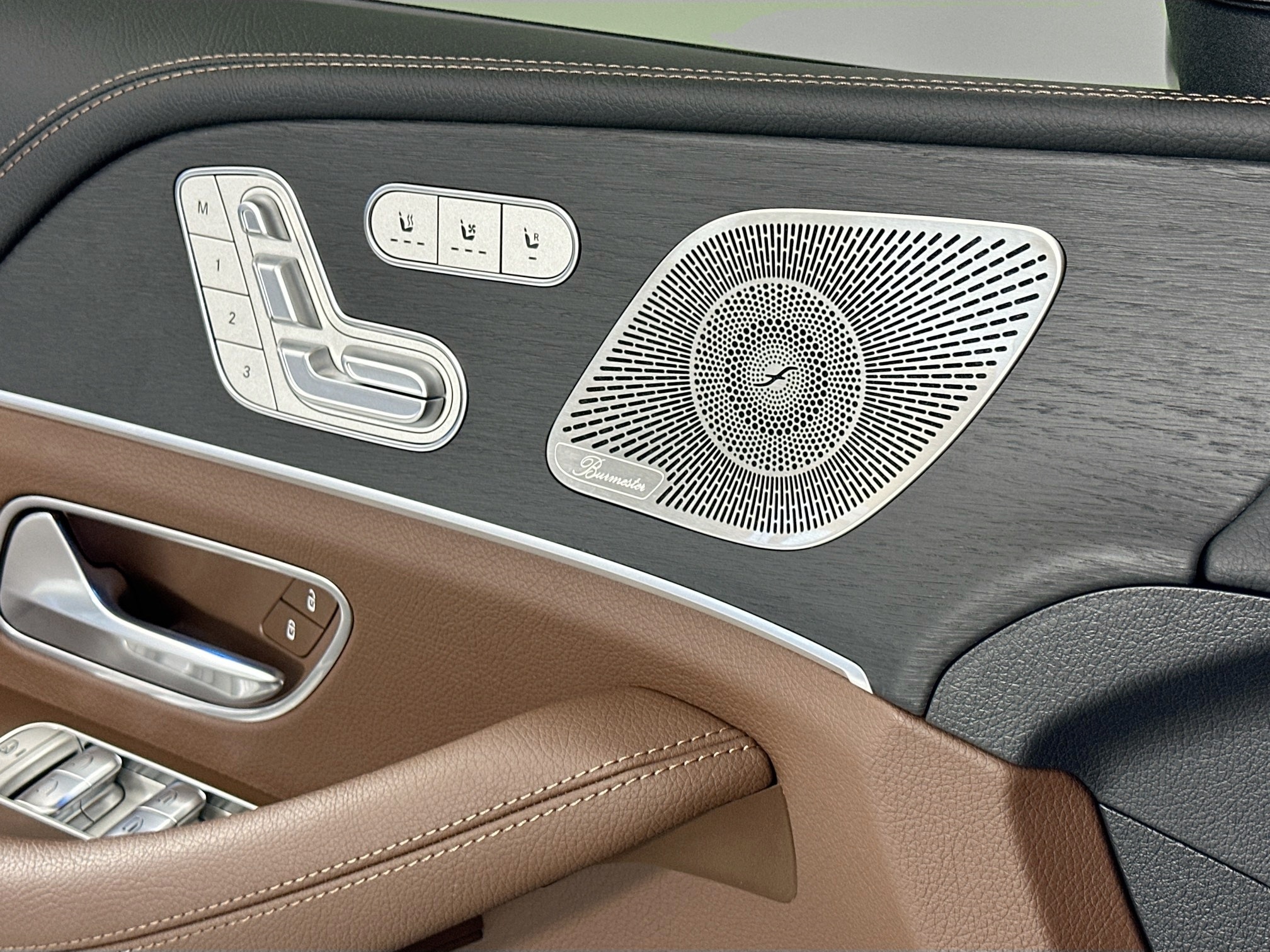 used 2024 Mercedes-Benz GLS car