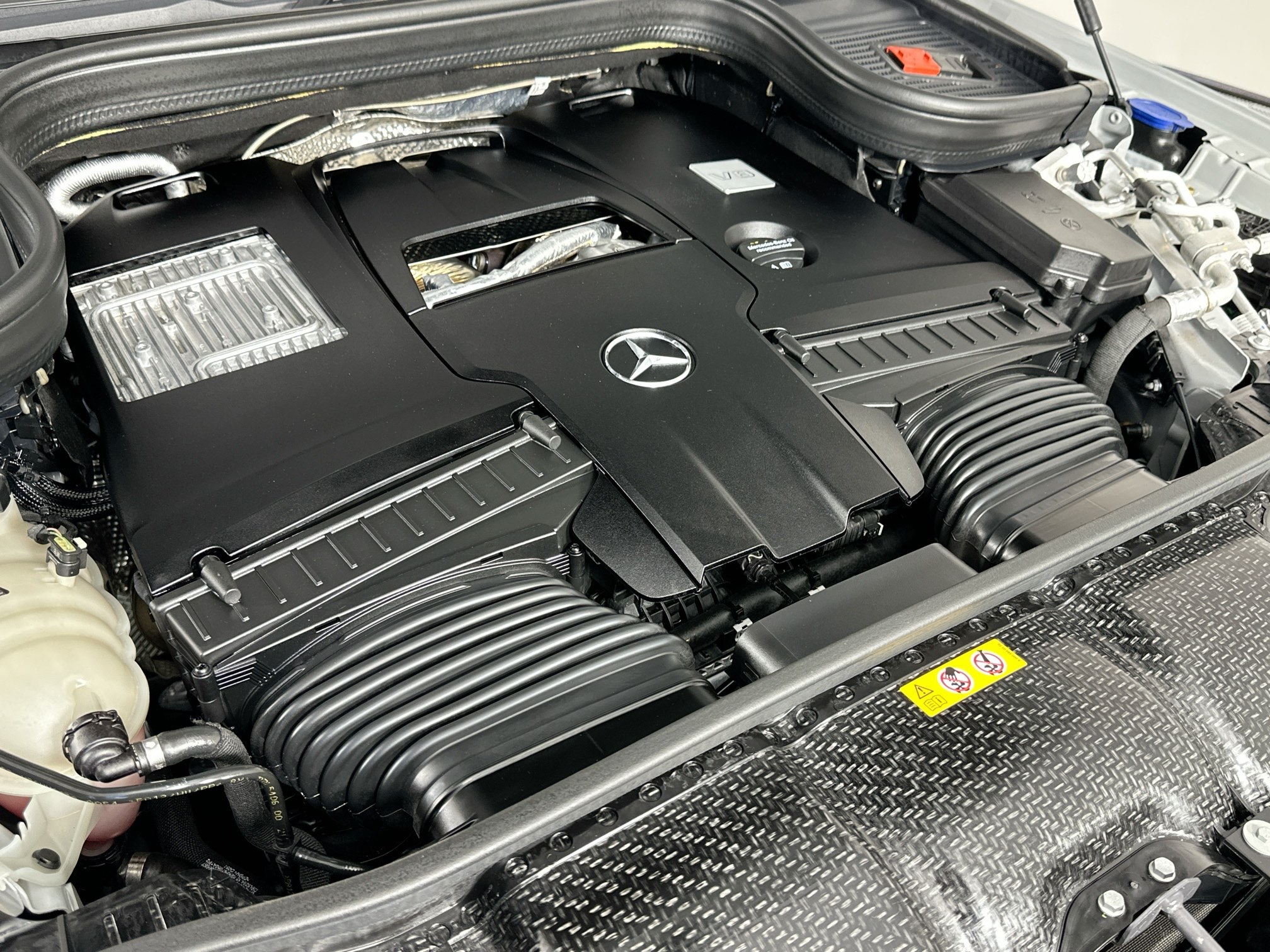 used 2024 Mercedes-Benz GLS car