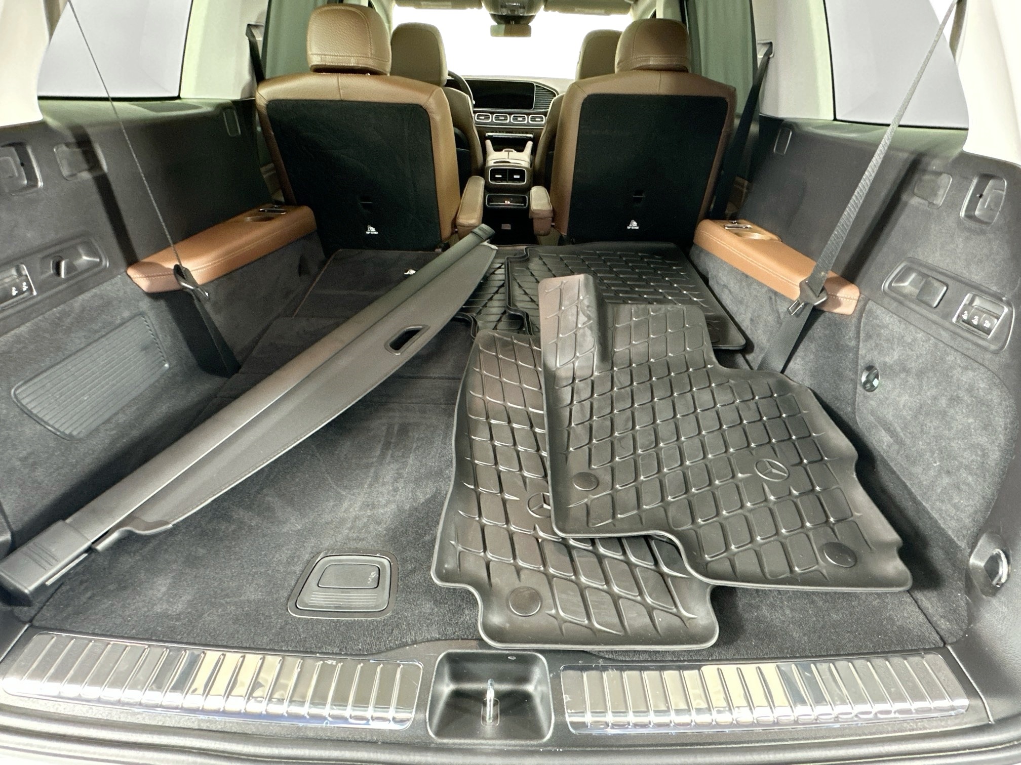 used 2024 Mercedes-Benz GLS car