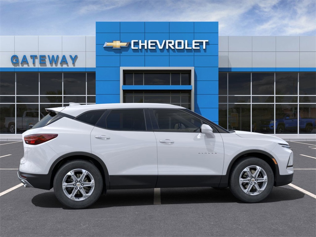 new 2025 Chevrolet Blazer car, priced at $37,170