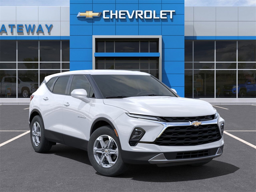 new 2025 Chevrolet Blazer car, priced at $37,170