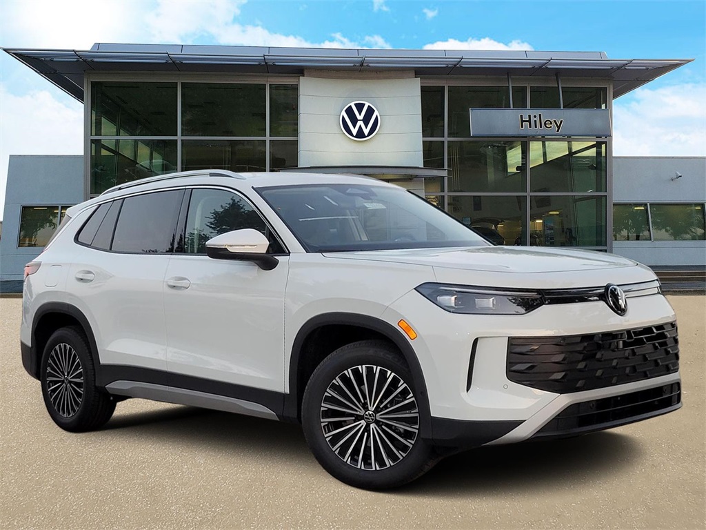 new 2025 Volkswagen Tiguan car, priced at $30,749