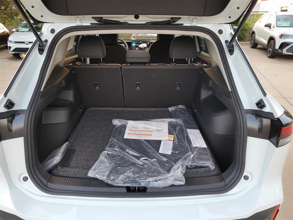 new 2025 Volkswagen Tiguan car, priced at $30,749