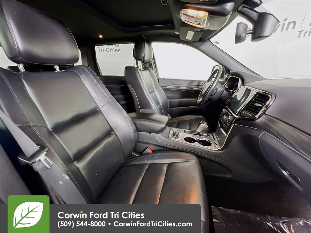 used 2021 Jeep Grand Cherokee car, priced at $21,399