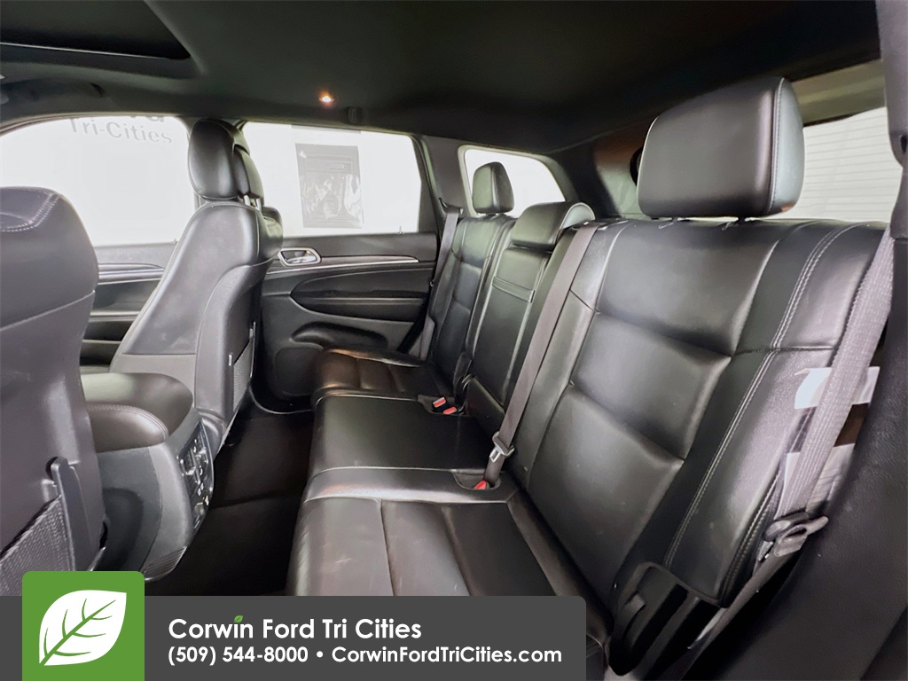 used 2021 Jeep Grand Cherokee car, priced at $21,399