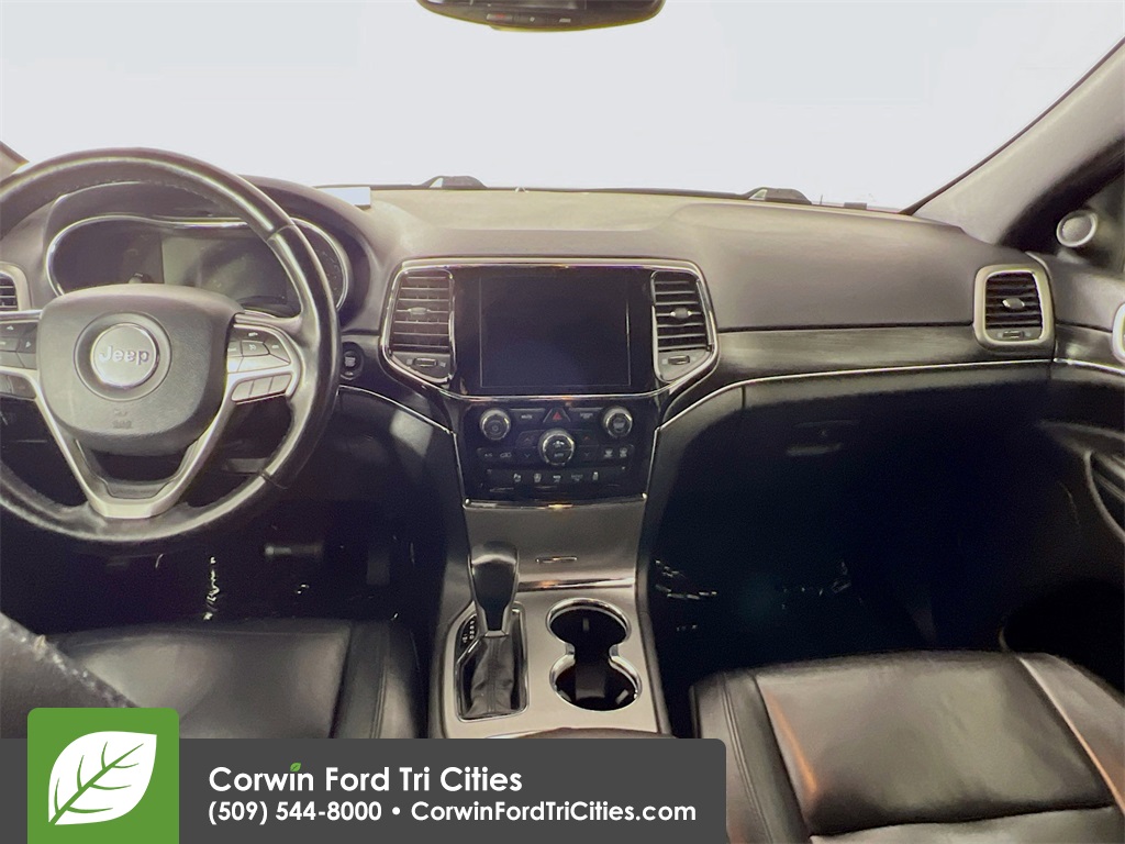 used 2021 Jeep Grand Cherokee car, priced at $21,399