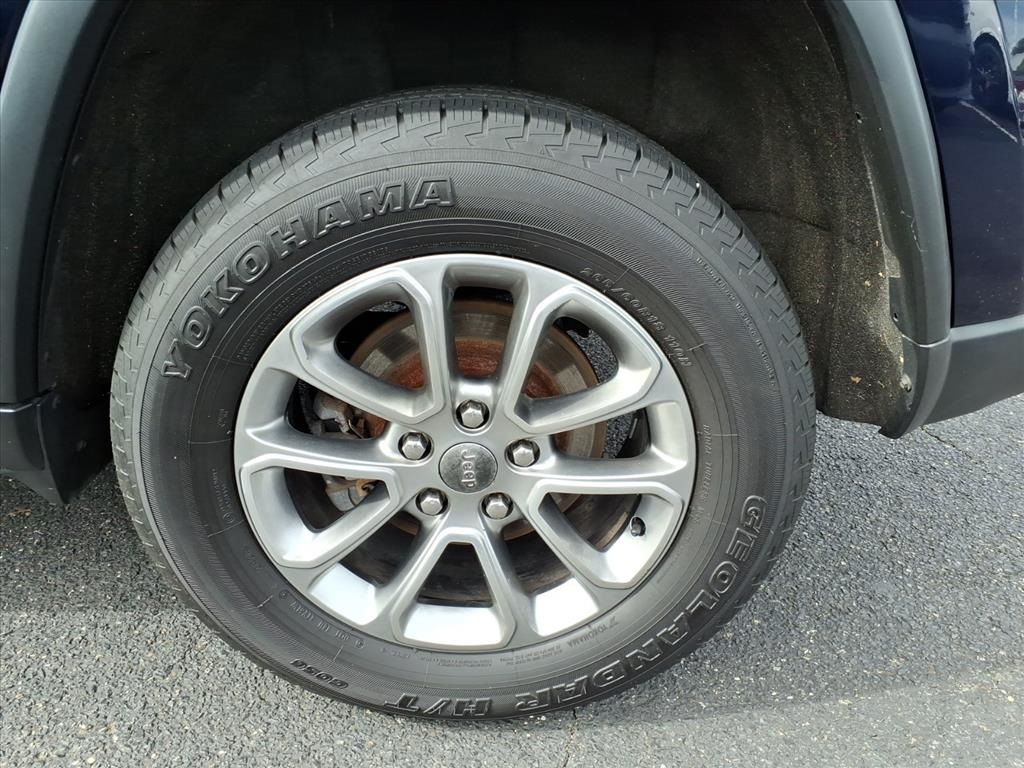 used 2015 Jeep Grand Cherokee car, priced at $9,900