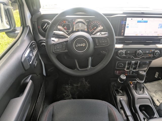 new 2025 Jeep Wrangler car, priced at $48,915