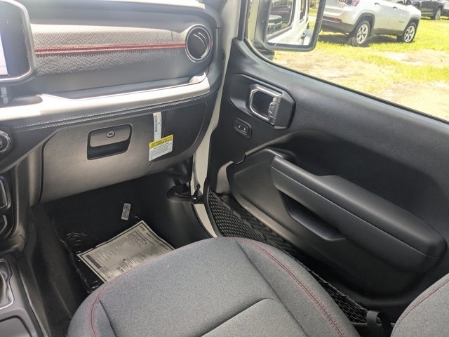 new 2025 Jeep Wrangler car, priced at $48,915