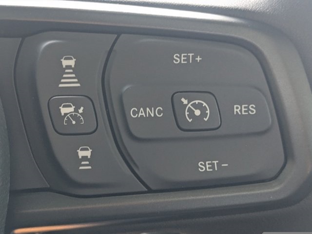 new 2025 Jeep Wrangler car, priced at $48,915