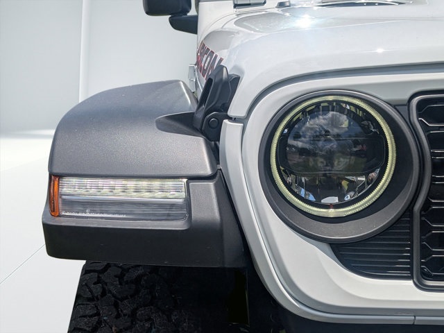 new 2025 Jeep Wrangler car, priced at $48,915