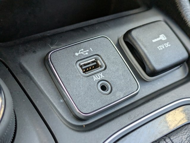 used 2023 Jeep Cherokee car, priced at $20,378