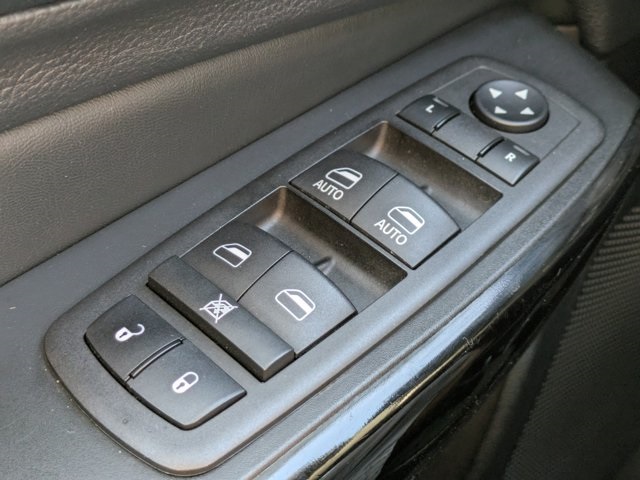 used 2023 Jeep Cherokee car, priced at $20,378
