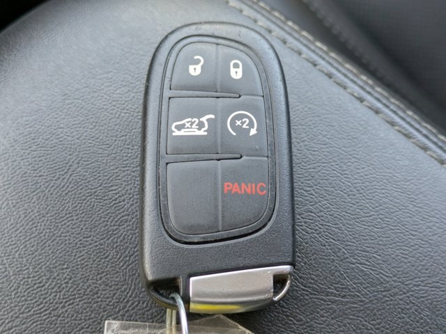 used 2023 Jeep Cherokee car, priced at $20,378