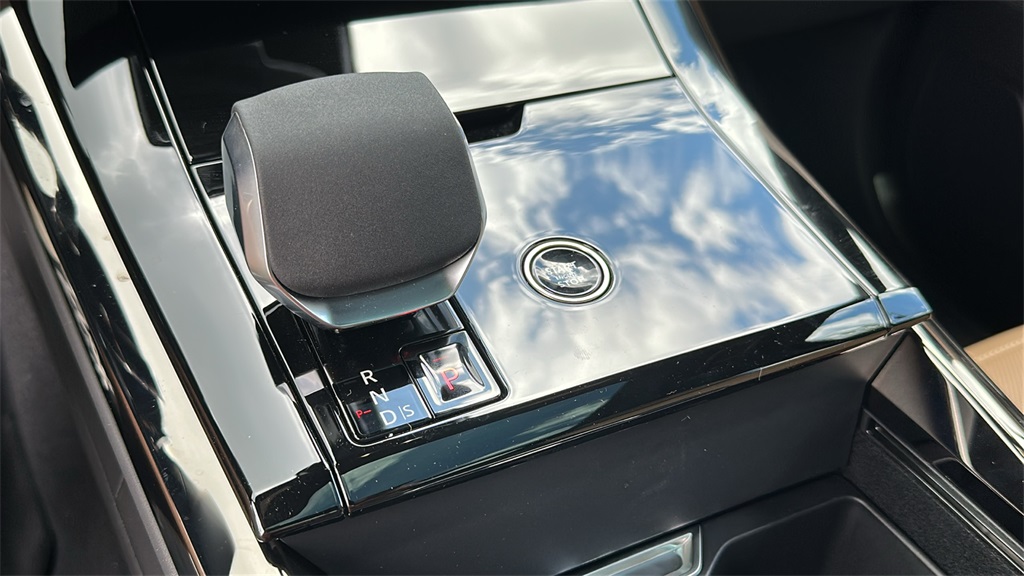 new 2025 Land Rover Range Rover Sport car, priced at $129,705