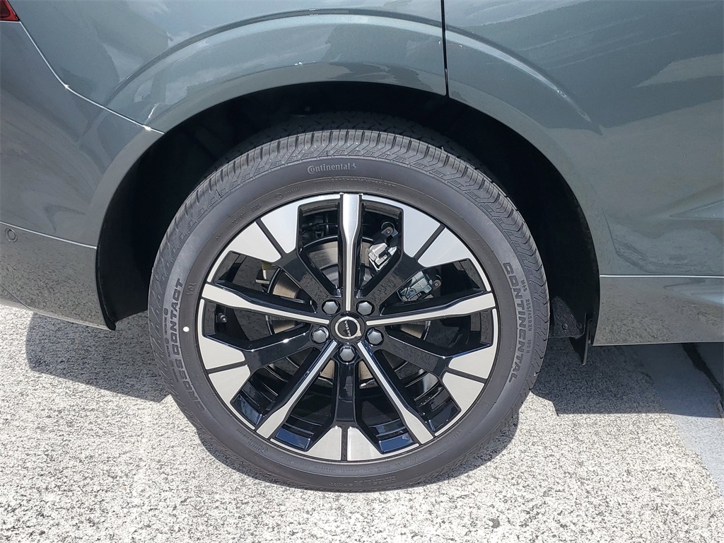 new 2026 Volvo XC60 car, priced at $55,975